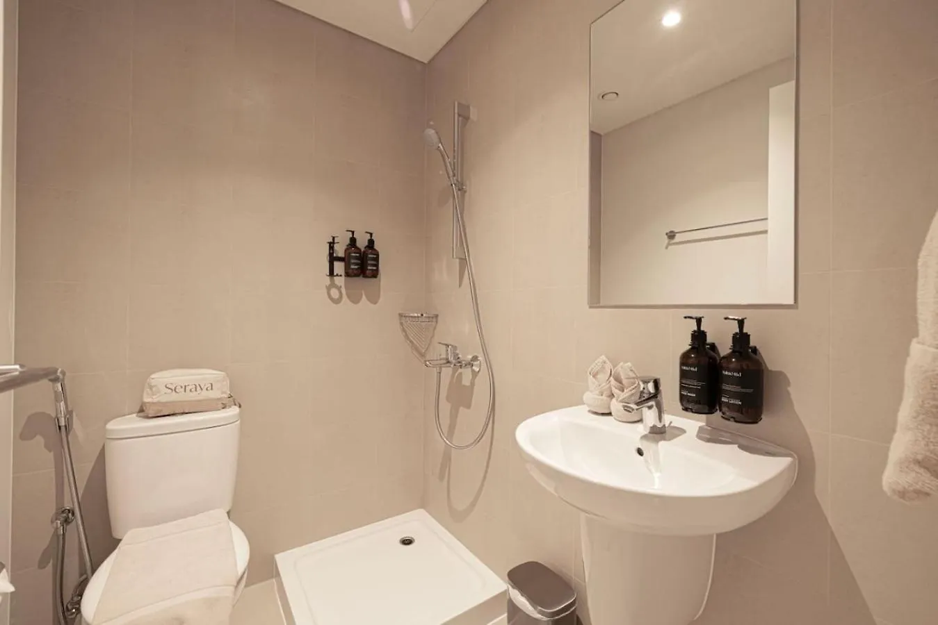 Apartment Seraya Residence 5 - 4Bdr - Burj Views - Private Jacuzzi Dubai United Arab Emirates