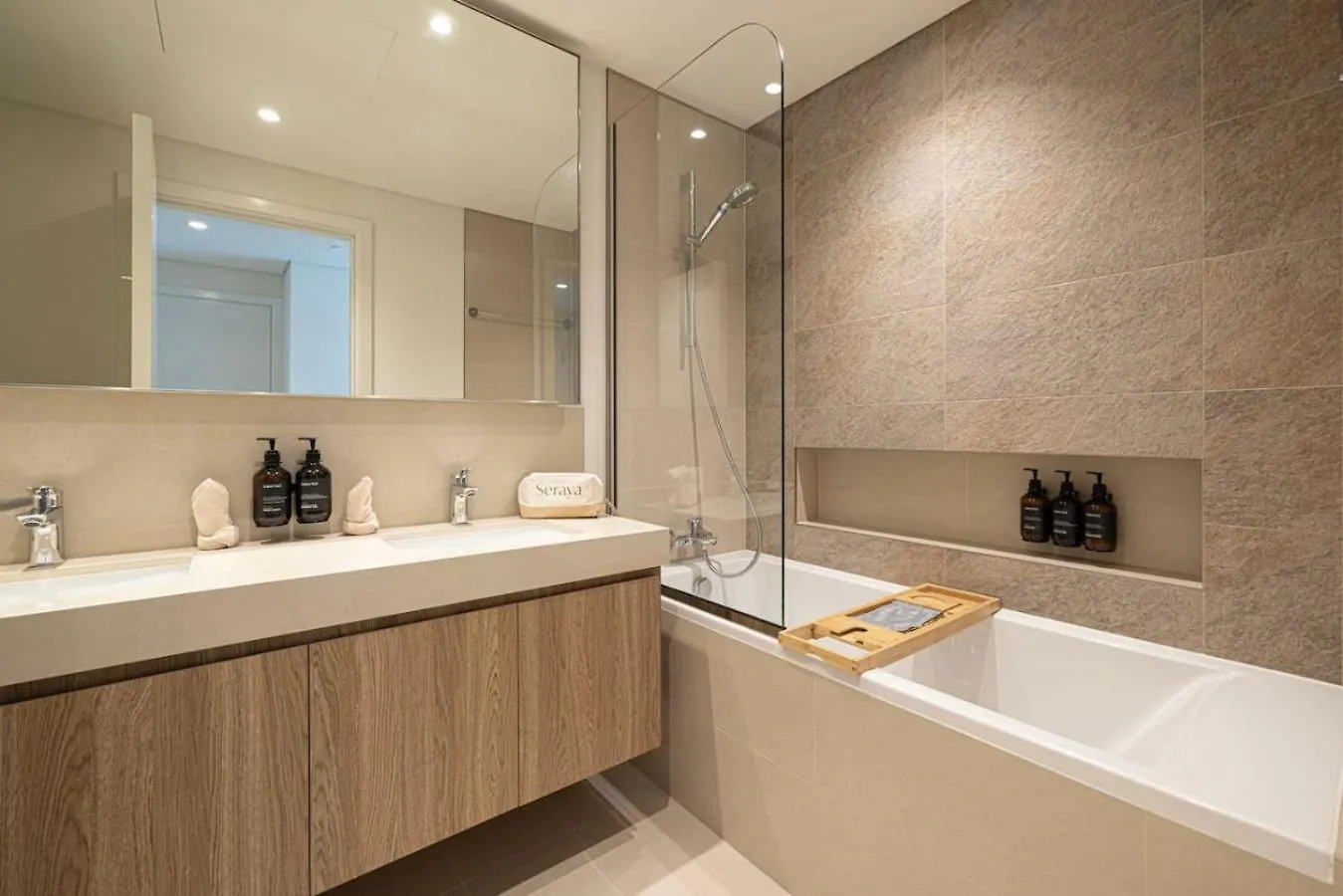 Seraya Residence 5 - 4Bdr - Burj Views - Private Jacuzzi Dubai United Arab Emirates
