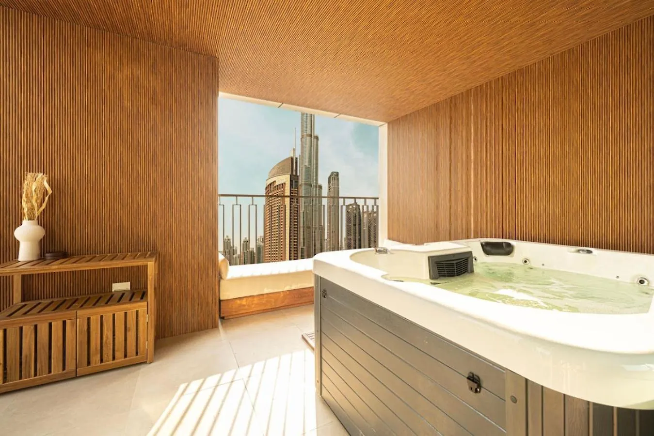 Seraya Residence 5 - 4Bdr - Burj Views - Private Jacuzzi Dubai United Arab Emirates