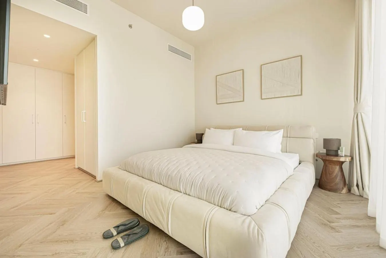Apartamento Seraya Residence 5 - 4Bdr - Burj Views - Private Jacuzzi Dubái